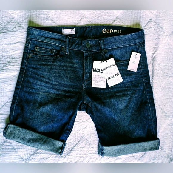 GAP Pants - NWT...GAP  1969 Women's "Always Skinny" Denim Shorts Size 27